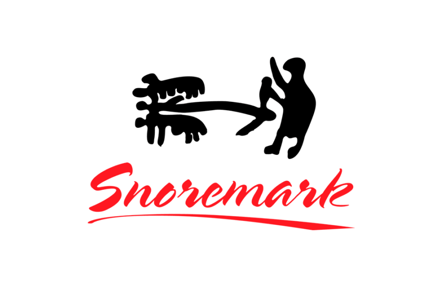 Snoremarks logo forestiller gudinden Gefion igang med at pløje